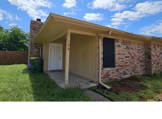 106 E Simonds Rd, Seagoville, TX 75159