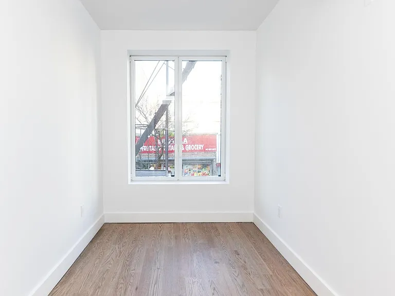 99 Moore St #2A — Photo 11