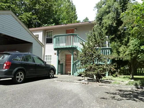 1411 Bradley Lane Photo 1