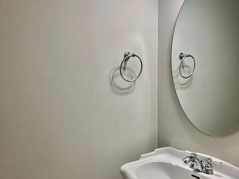 2601 Avondale Ct — Photo 21