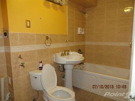 115 oak lane unit 8. 3