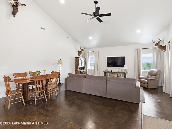 4th image of 111 Providence Ridge Rd