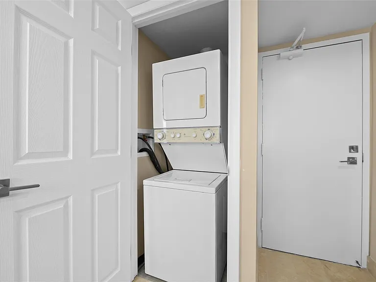 3900 Galt Ocean Dr #309 — Photo 10