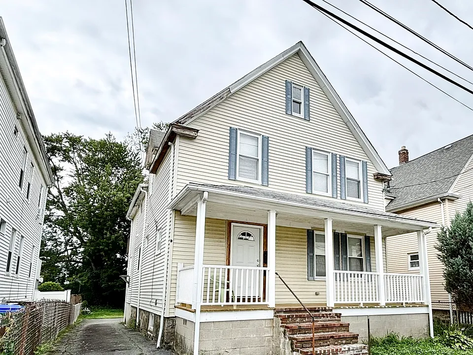 64 Paris St #1
