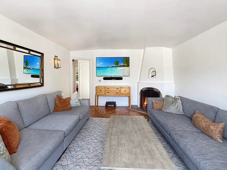 125 Winfield St — Photo 3