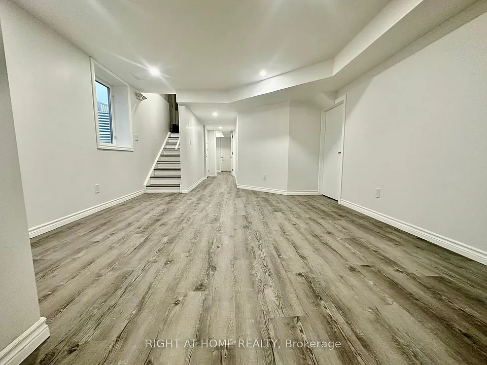 295 Gillespie Dr