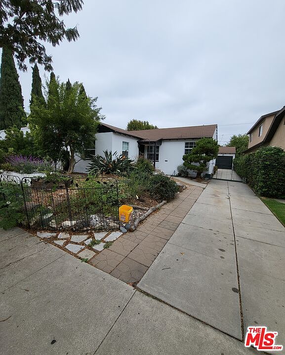 1st image of 3124 Curts Ave