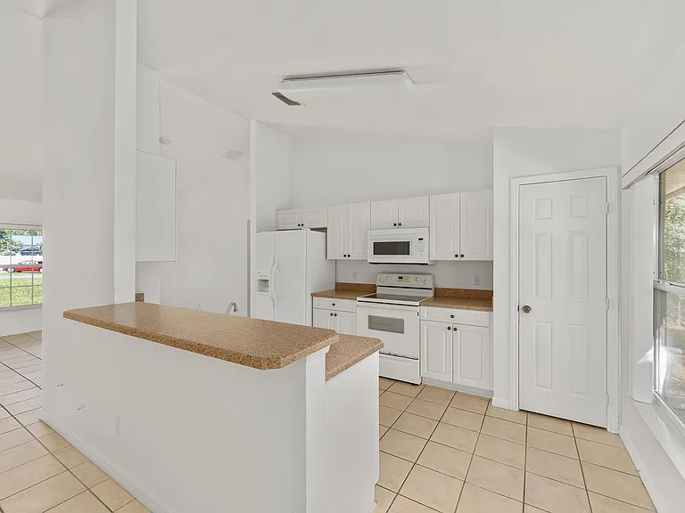 13055 SW 76th Ct — Photo 10