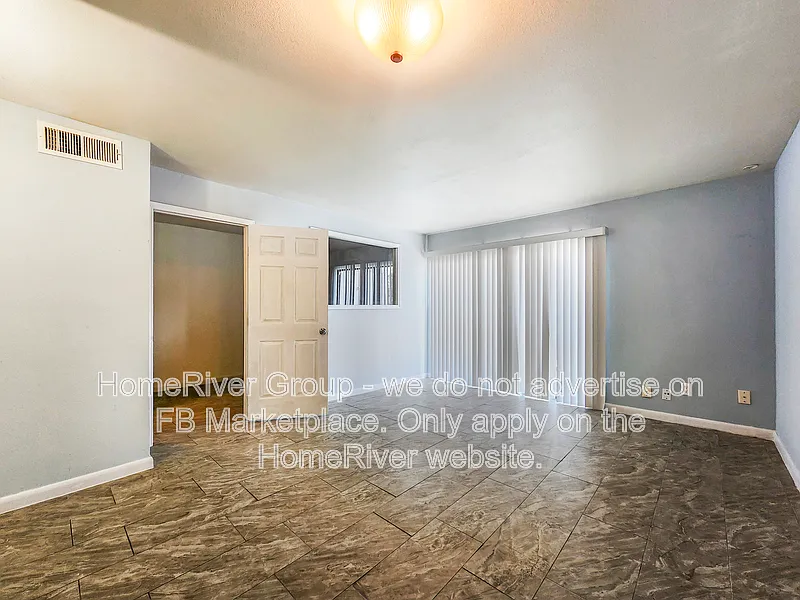 2820 S Bartell Dr #1
