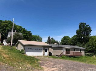 56 4th St, South Range, MI 49963