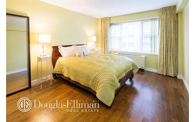 Sold by Douglas Elliman | media 16