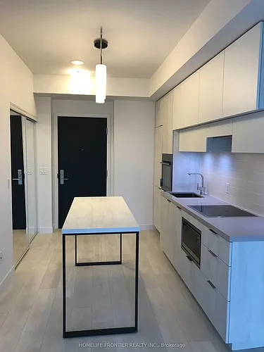 8 Eglinton Ave E #3509 Photo 1
