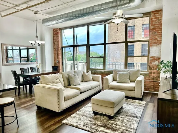 745 Washington St APT 309, Toledo, OH 43604