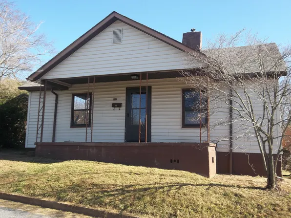 1007 Adele St, Martinsville, VA 24112