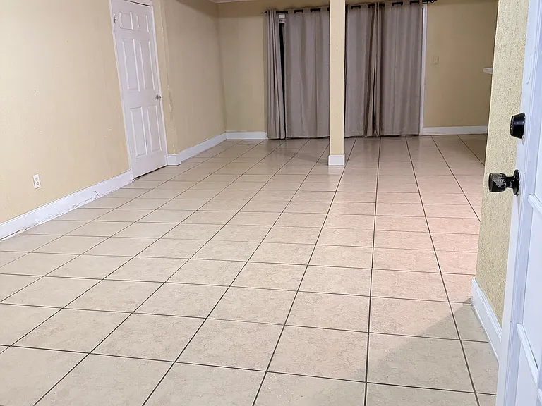 1109 Wedgewood Cir — Photo 5