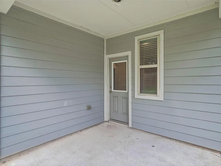 8415 Balding Dr — Photo 36