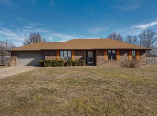2002 S 11th Avenue, Ozark, MO 65721