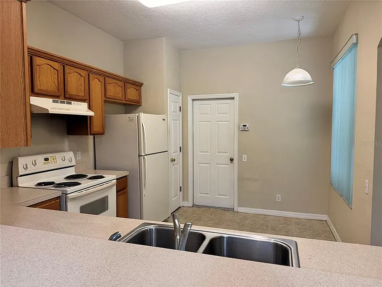 4107 Key Thatch Dr — Photo 4