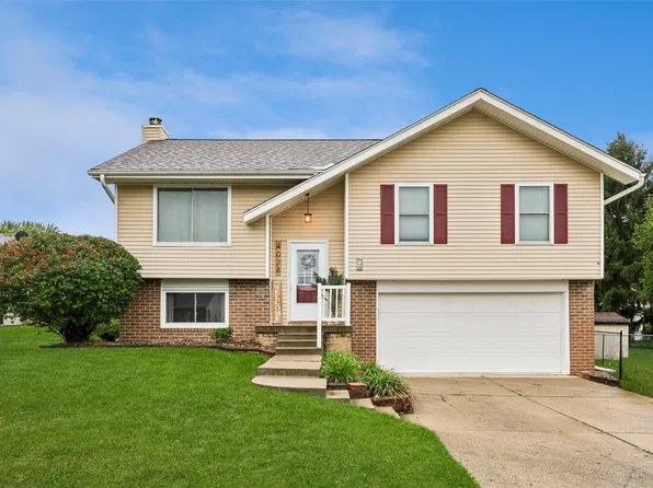 4028 79th St, Urbandale, IA 50322