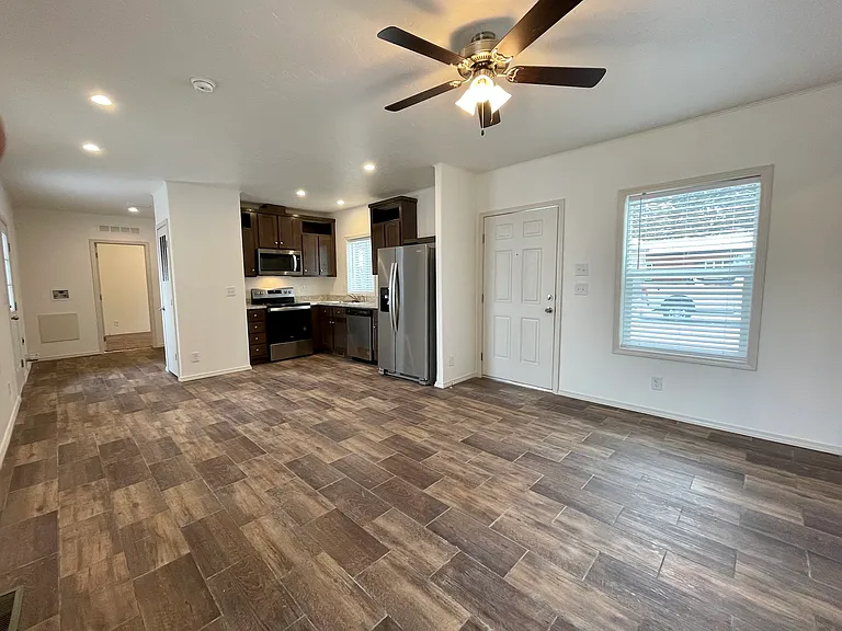 415 W Patterson Ave #15 — Photo 4