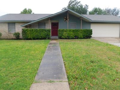 601 N 2nd St, Uvalde, TX, 78801