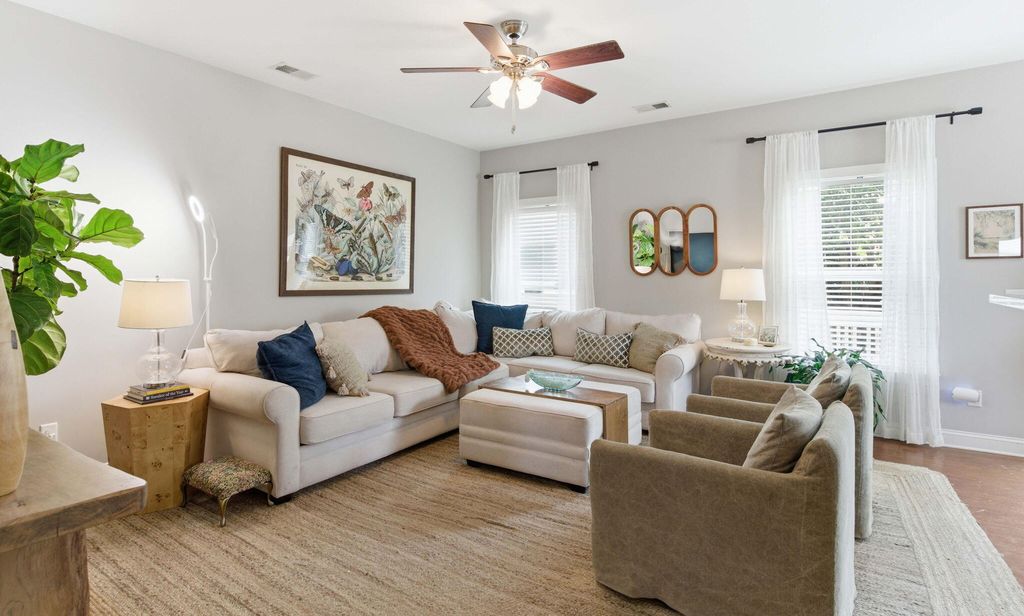 Apartment in Charleston - View 5