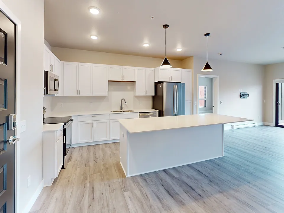 Archway Apartments | 2 Bedroom XL | 2 Bath