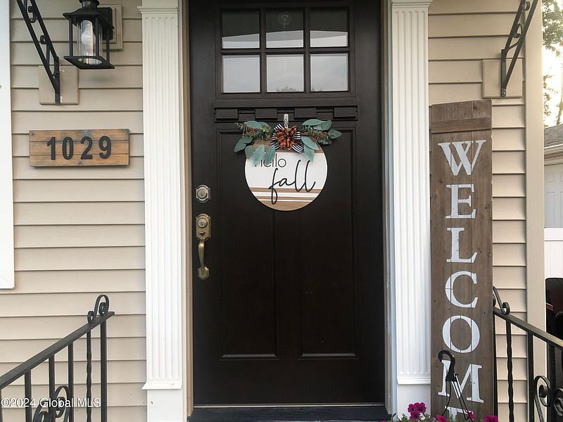 5th image of 1029 Argo Boulevard