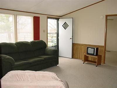 5th image of 1127 Durham Ln