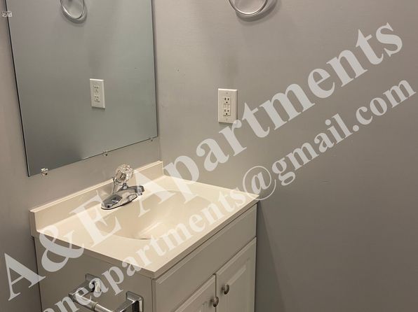 144 Wood St #2