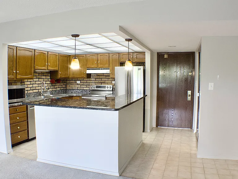 475 Plum Creek Dr #104 — Photo 3