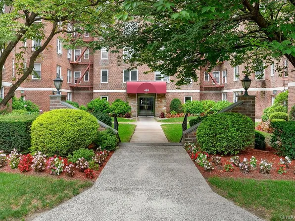 485 Bronx River Road #A21, Yonkers, NY 10704