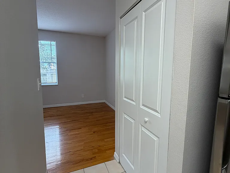 2403 W Platt St #C — Photo 11