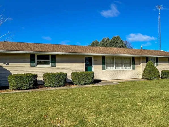 120 East St, Latimer, IA 50452