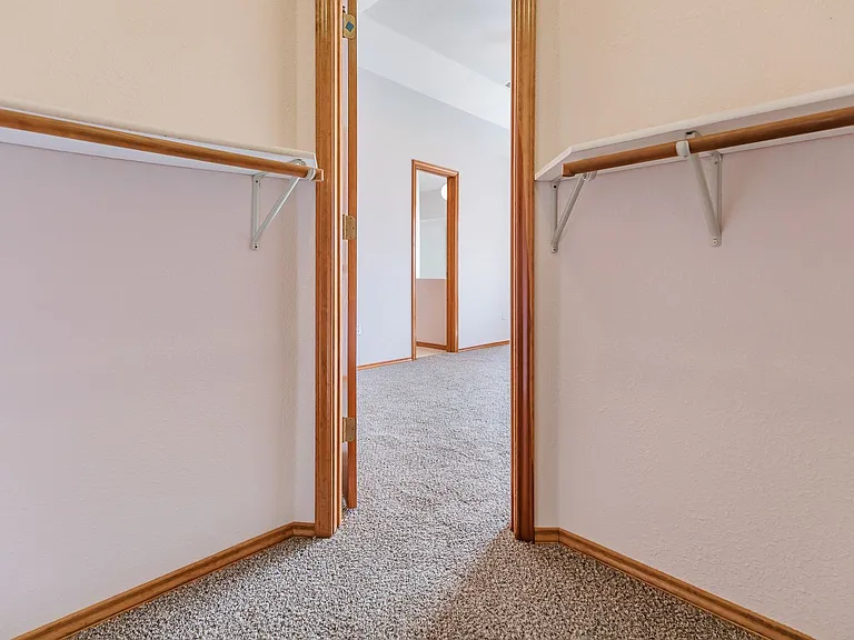 440 Glacier Dr — Photo 23