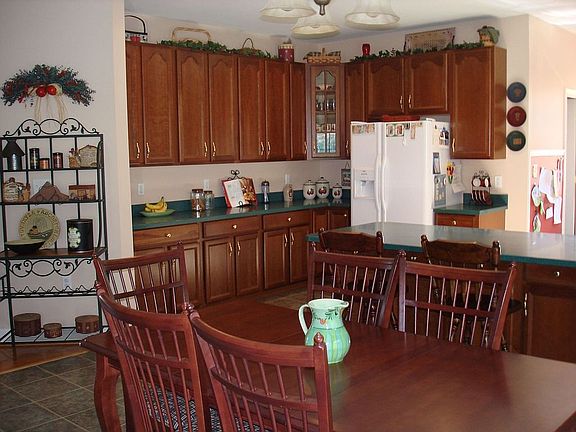 Spacious country kitchen