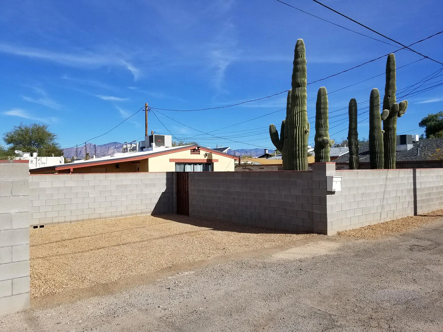 2 bed, 1150 sqft, $1,700 — Photo 2