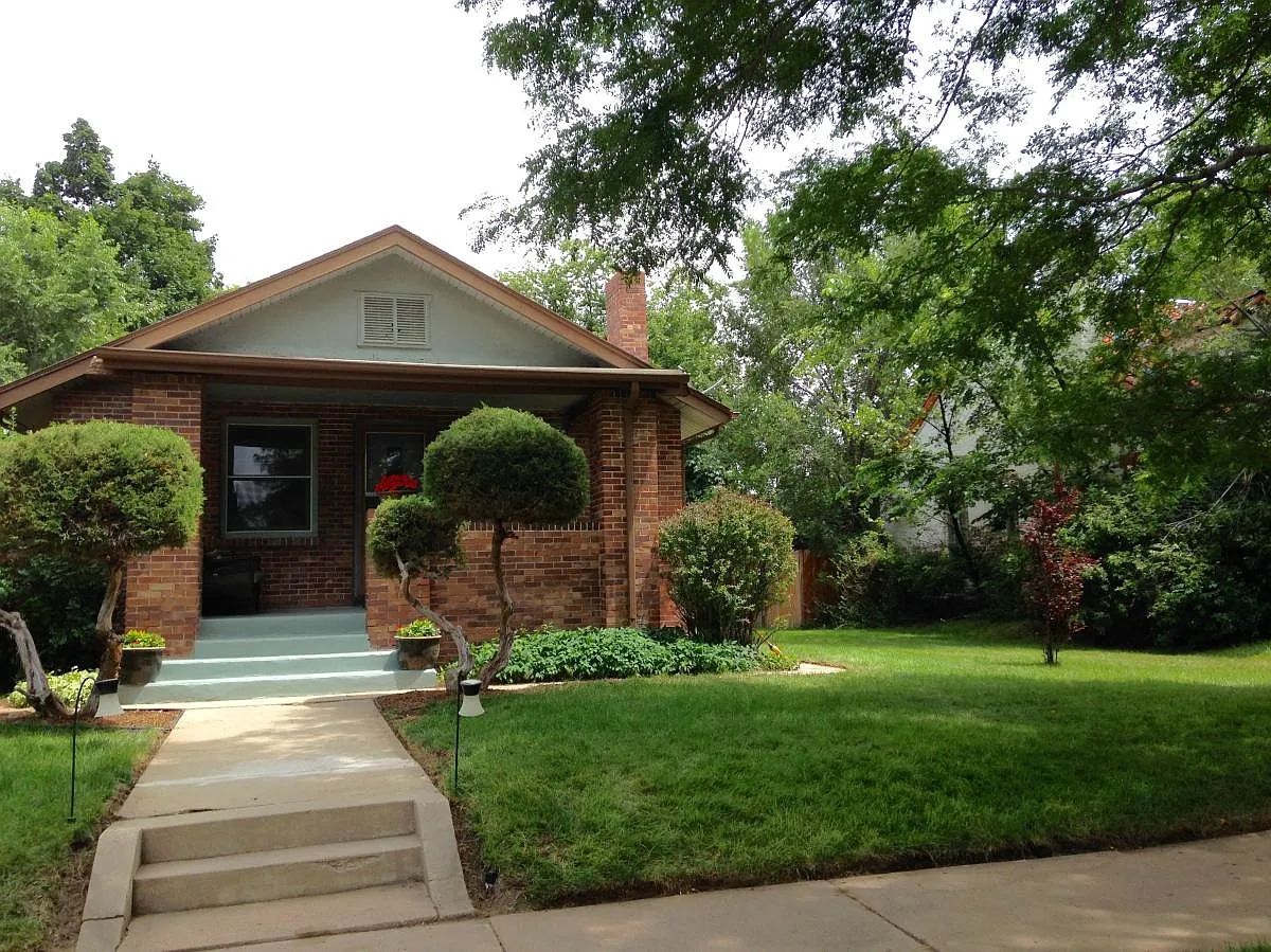 752 Bellaire Front - Bellaire St