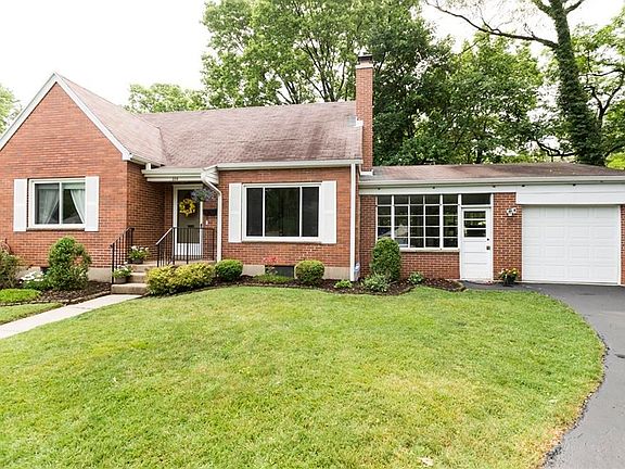 2nd image of 228 Maddux Dr