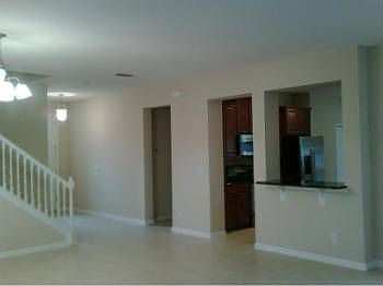 3rd image of 854 Strathmore Dr