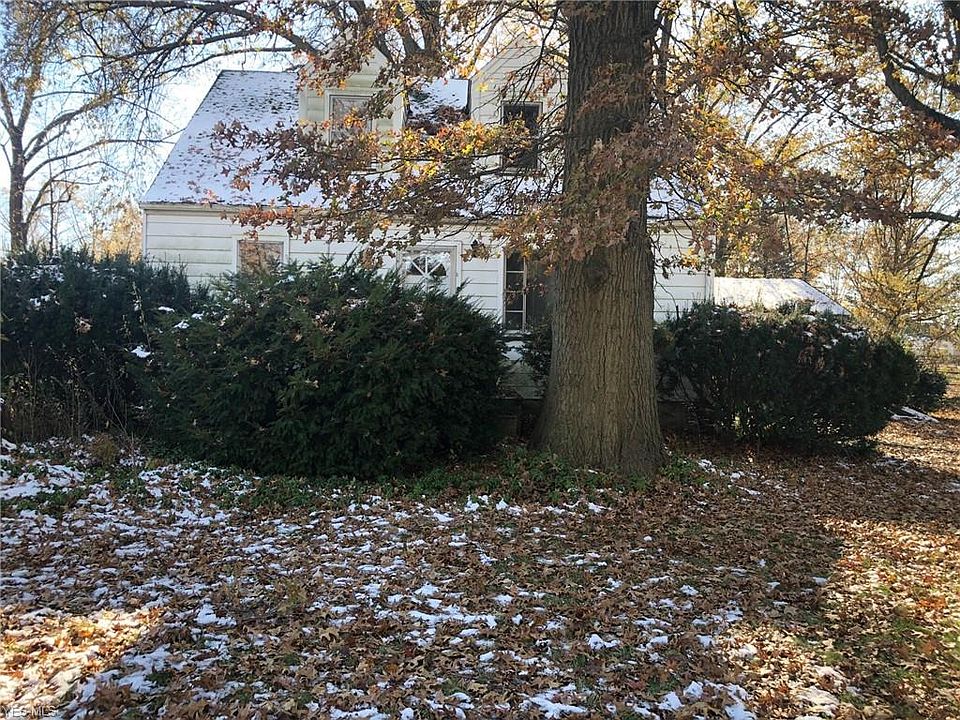 1st image of 23 Colonial Dr