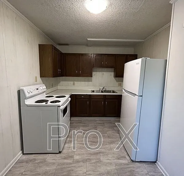 825 S Cherokee St #11 — Photo 4