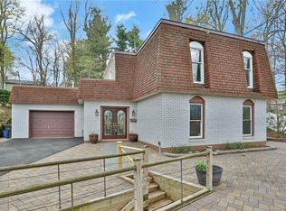 15 Green Hill Ct, Nanuet, NY 10954