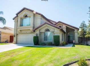 10100 Bay Colony Dr, Bakersfield, CA 93312