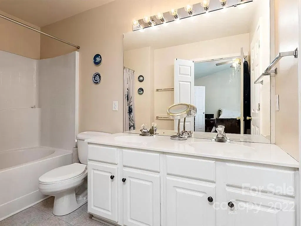 2783 Thornbush Ct — Photo 3