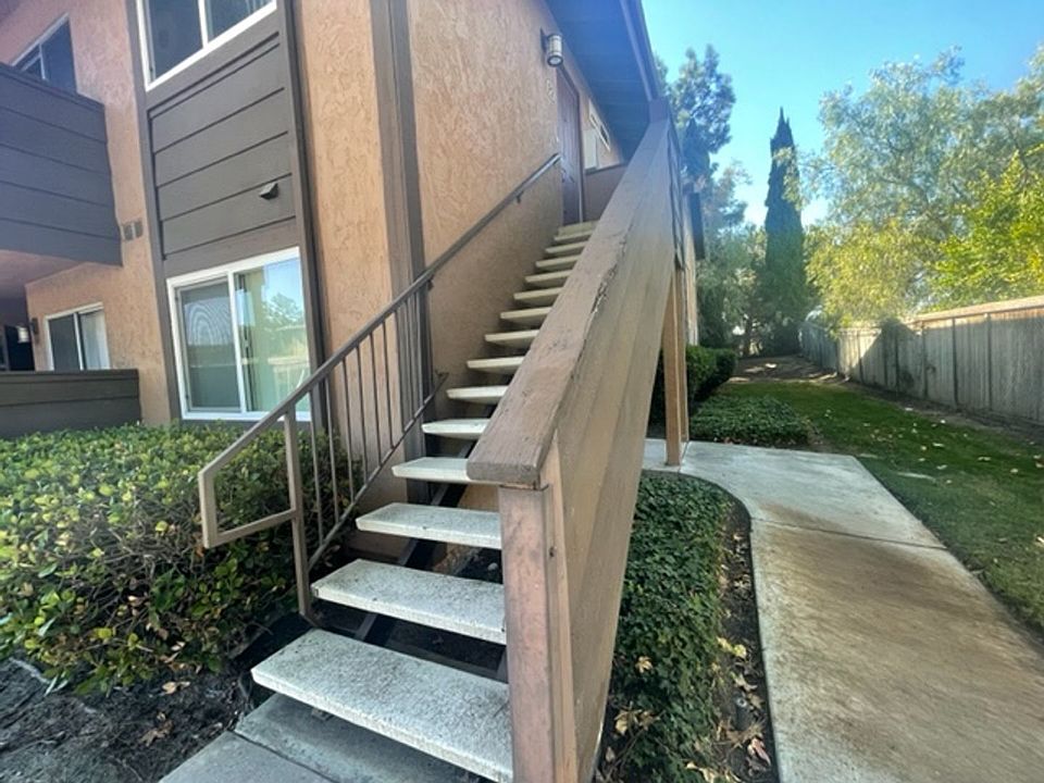 1st image of 517 Calle Montecito Unit 92
