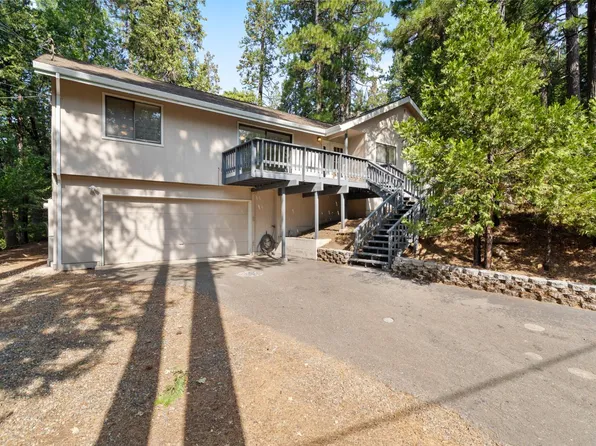 3883 Garnet Rd, Pollock Pines, CA 95726