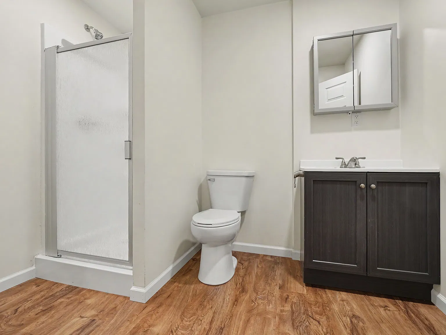 4 bed, 2482 sqft, $2,850 — Photo 3