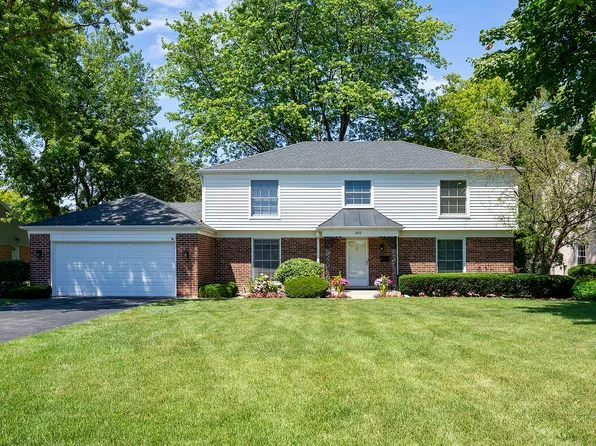 340 Forsythia Dr, Deerfield, IL 60015