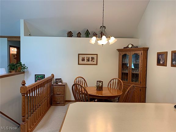 5th image of 412 Coventry Ct